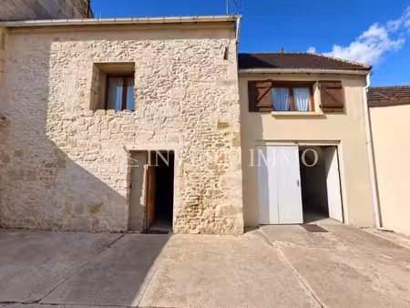 cauffry - maison en pierre de 152 m2 avec grange et dépendance - fort potentiel