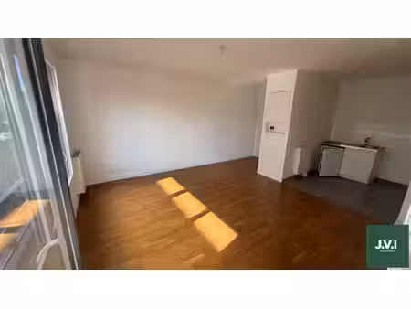 montmorency 2 pièces 42 m2 avec balcon