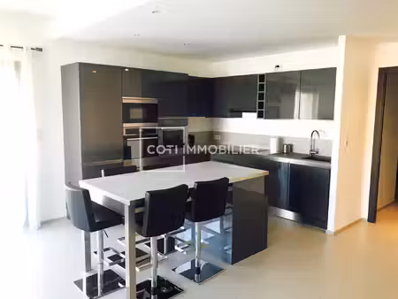 propriano - 3 pieces - 83.98m2