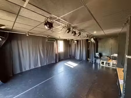 local modulable + terrain constructible proche gare