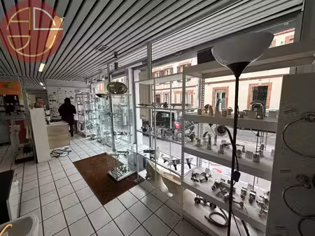 local commercial