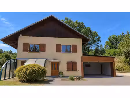 maison mitoyenne à fillinges - beau potentiel à découvrir!