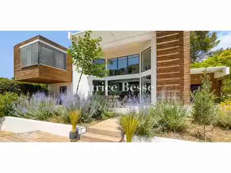 maison avec piscine et terrasse roquefort-la-bédoule (13)