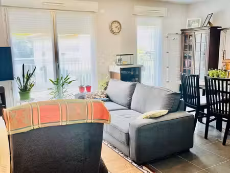 appartement t3 rare centre la tour de salvagny