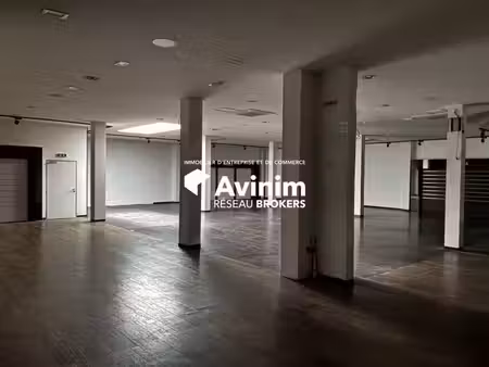 location local commercial
