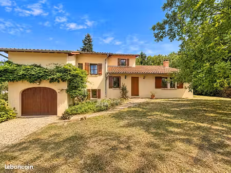 maison 7 pièces 185 m²