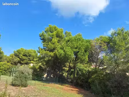 terrain 420 m² ensues la redonne