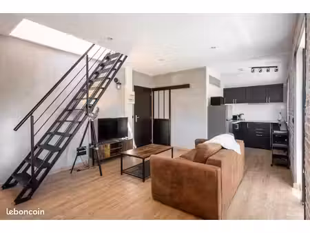 investissement locatif à la frontière - maison avec 3 appartements