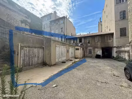 local 50 m² marseille