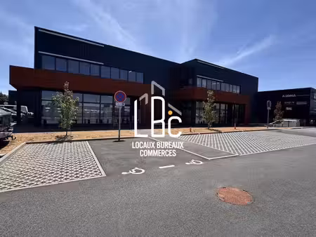 location local commercial