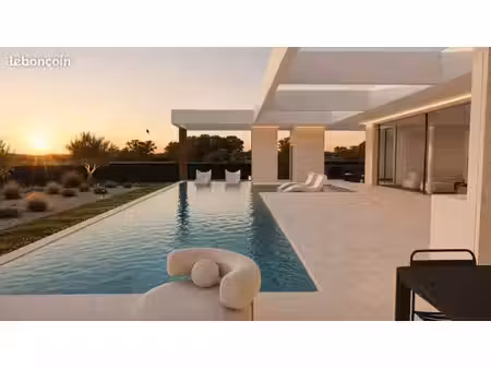 saint-cyr · villa 260 m² sur 1 933 m²