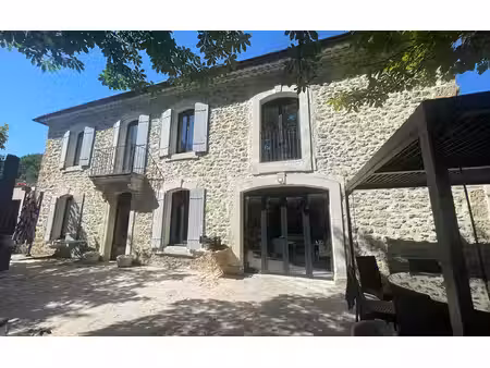 ferme à vendre dans le quartier exterieur