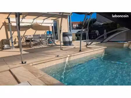 villa t6 130m² 4 faces plain pied terrain 594m²