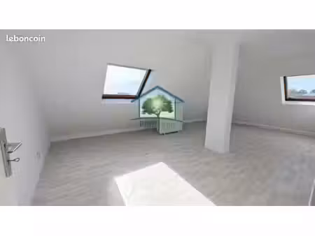 studio 1 pièce 27 m²