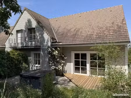 maison 6 pièces 146 m²