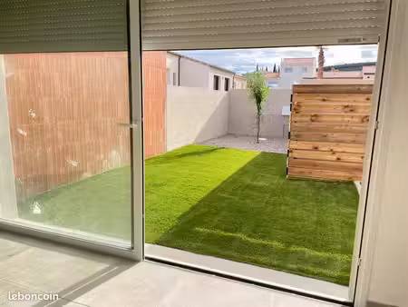 maison neuve de plain-pied climatisée avec jardin  garage et stationnements privatifs