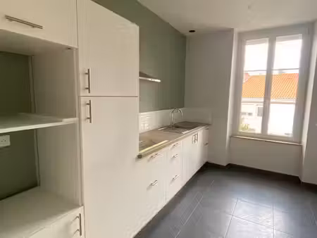 appartement t3 - centre ville cholet