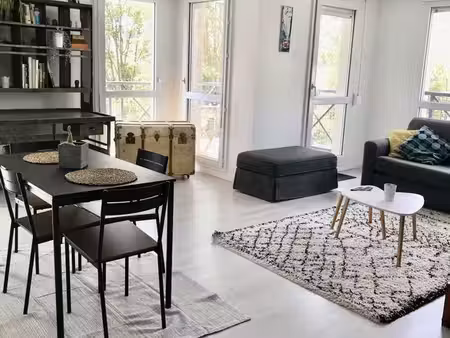 appartement meublé 3 pièces – 63 m² – évry-courcouronnes