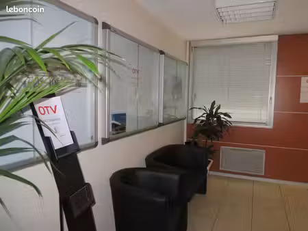 bureaux 194 m² dardilly