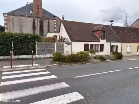 maison de ville de 53 m² avec jardin – dampierre-en-burly