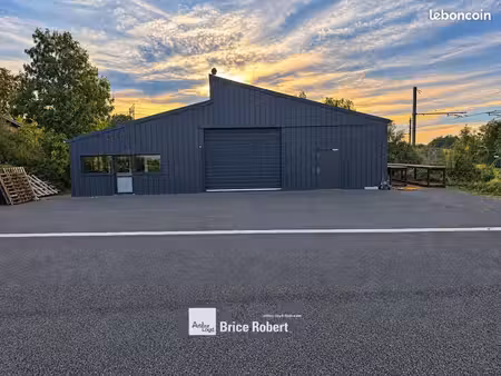 atelier 605 m²