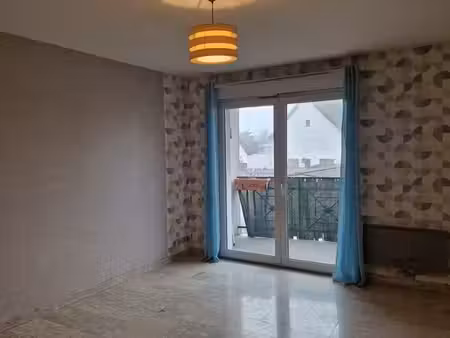 ?appartement t2 de 38.80 m² avec balcon - jouy le moutier