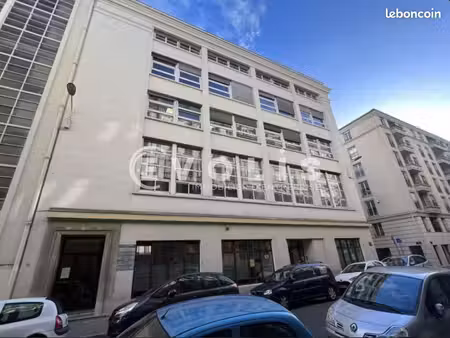 bureaux 250 m²