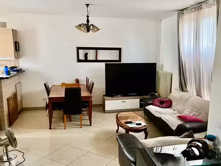 t3 64 m² avec jardinet - la varenne saint-hilaire