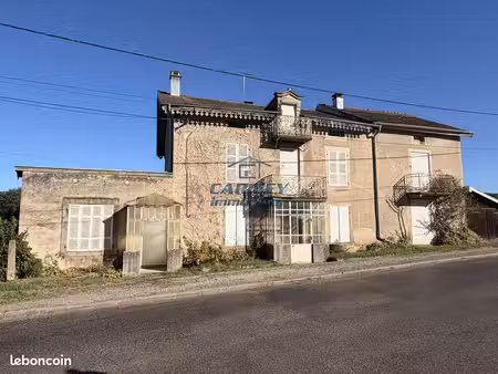 maison 8 pièces 220 m²