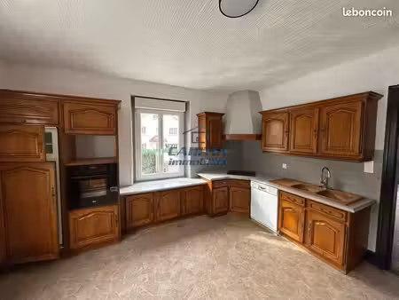 maison 9 pièces 207 m²