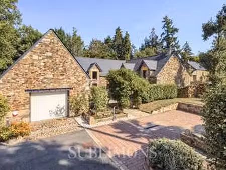 vente maison à caro (56140) : à vendre / 179m² caro