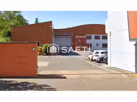 location locaux professionnels 12 pièces 1600 m² à charnay-lès-mâcon (71850)  9 000 €