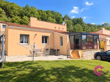 brives-charensac : maison 4 pièces rénovée  3 chambres  véra
