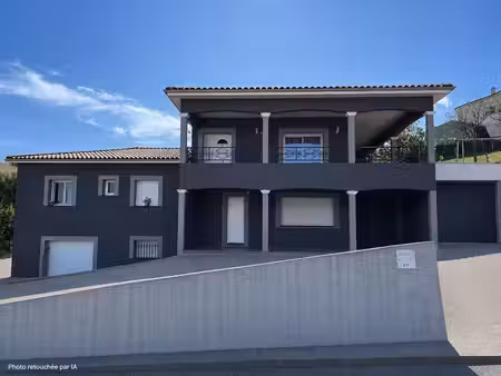 maison de 136m2 sur un terrain de 850m2 - secteur prisé de firminy
