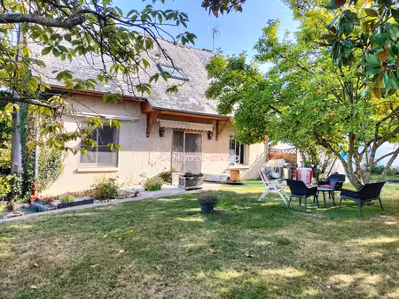 maison familiale de 123 m² (4 chambres) avec grand terrain et sous-sol complet