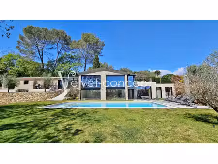 valbonne village à pied - magnifique mas en pierre 290m²
