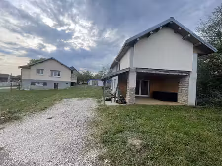 bien rare  maison rénovée avec logement indépendant et pisci