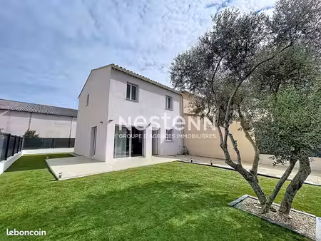 villa 4 pièces 93 m²