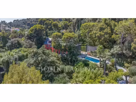 villa avec piscine en bord de mer beaulieu-sur-mer (06)