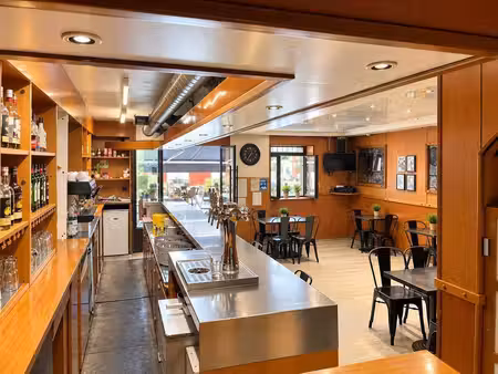 café/bar à vendre