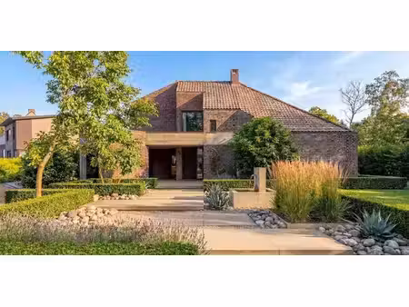 maison exceptionnelle à vendre à mol pour € 480.000 avec 3 chambres à coucher