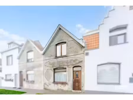 maison à rénover avec 3 chambres et vue dégagée à zwankenda…