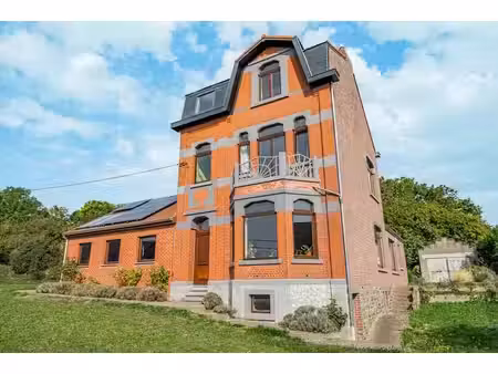 maison de maître en pleine campagne
