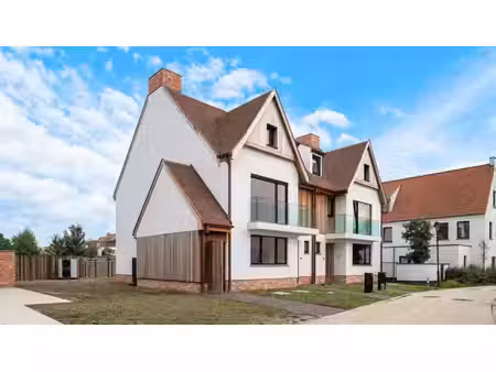 spacieuse villa jumelée neuve avec jardin à zoute schorre