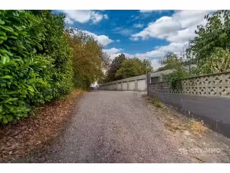 investissement fort potentiel 26 garages 2 entrepôts terrain