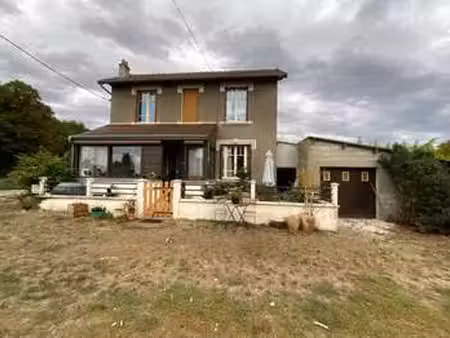 vente longère et corps de ferme à moutier-malcard (23220) : à vendre / 94m² moutier-malcar