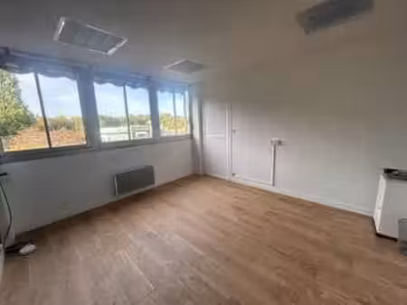 location bureaux et commerces à quimper frugy - locmaria - kernoter (29000) : à louer / 15