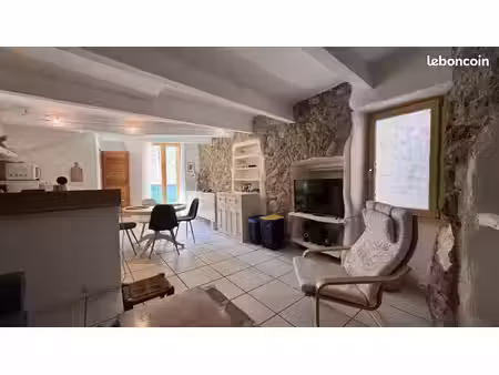 maison 3 pièces 80 m²