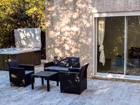 à louer – duplex meublé 80 m² avec jacuzzi privatif