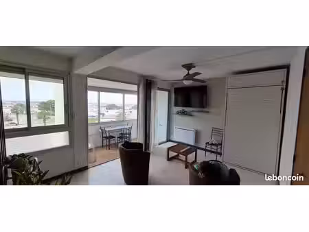 port barcarès appartement avec coin nuit accès direct mer  parking pour personne en déplac